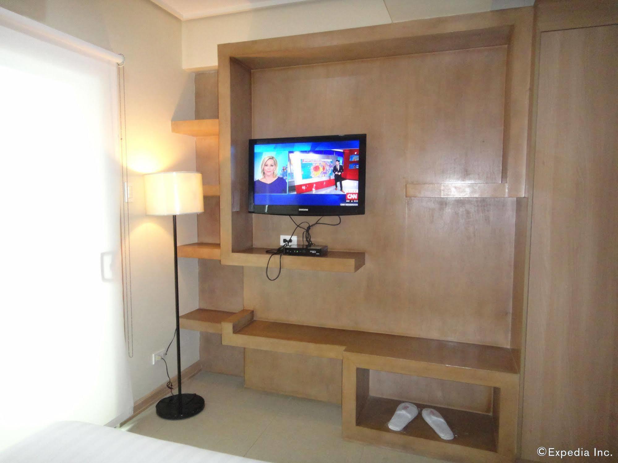 City Suites Ramos Tower Cebu Extérieur photo