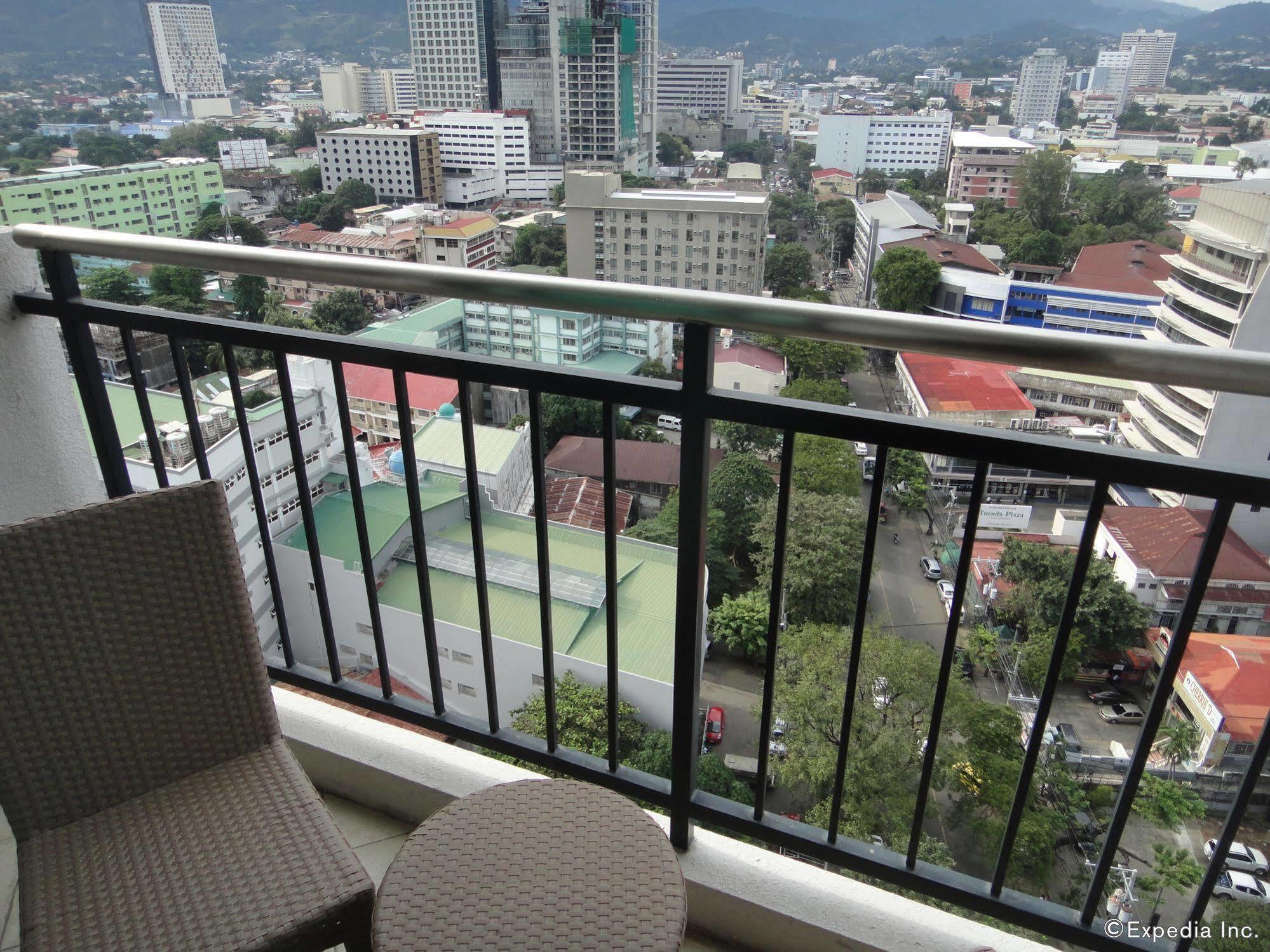 City Suites Ramos Tower Cebu Extérieur photo