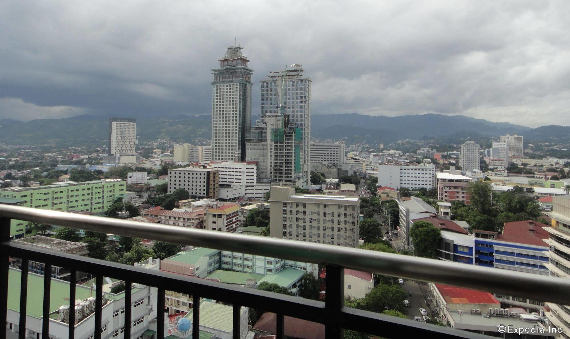 City Suites Ramos Tower Cebu Extérieur photo